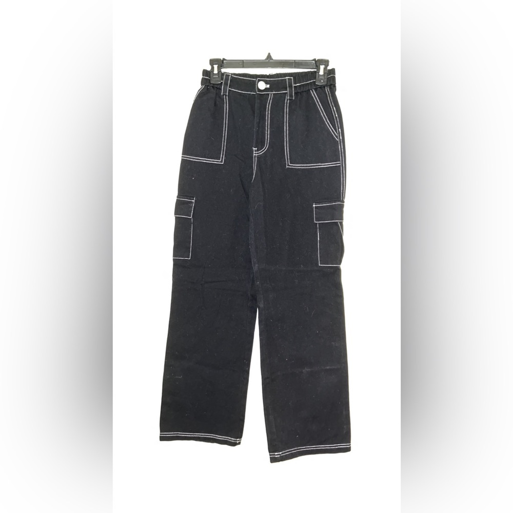 Bought at Zumiez  Size: XS Style: Loose Skater Girl Black Cargo Pants